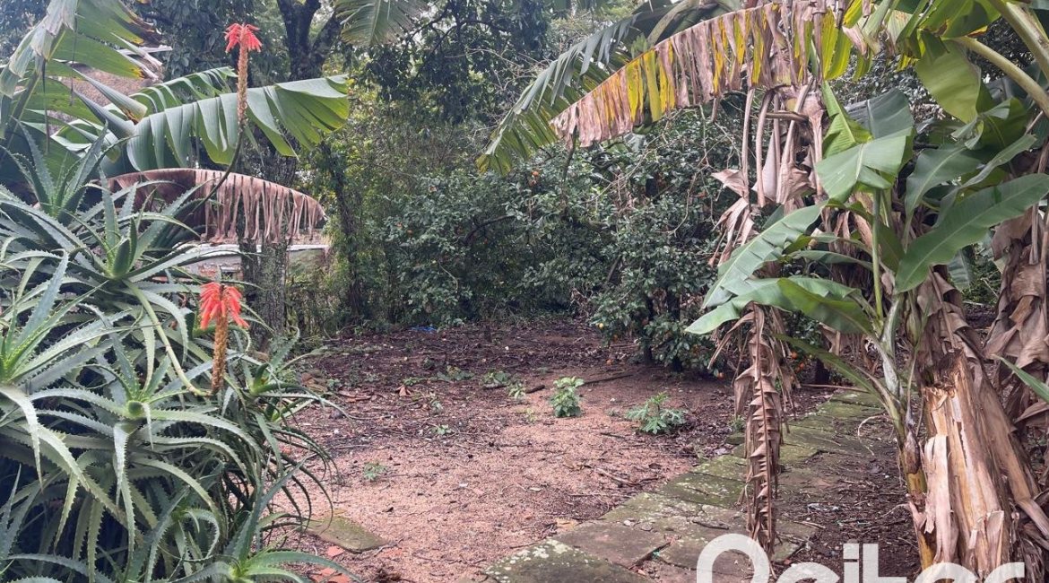 Terreno à venda com 1045m², no bairro Tristeza em Porto Alegre