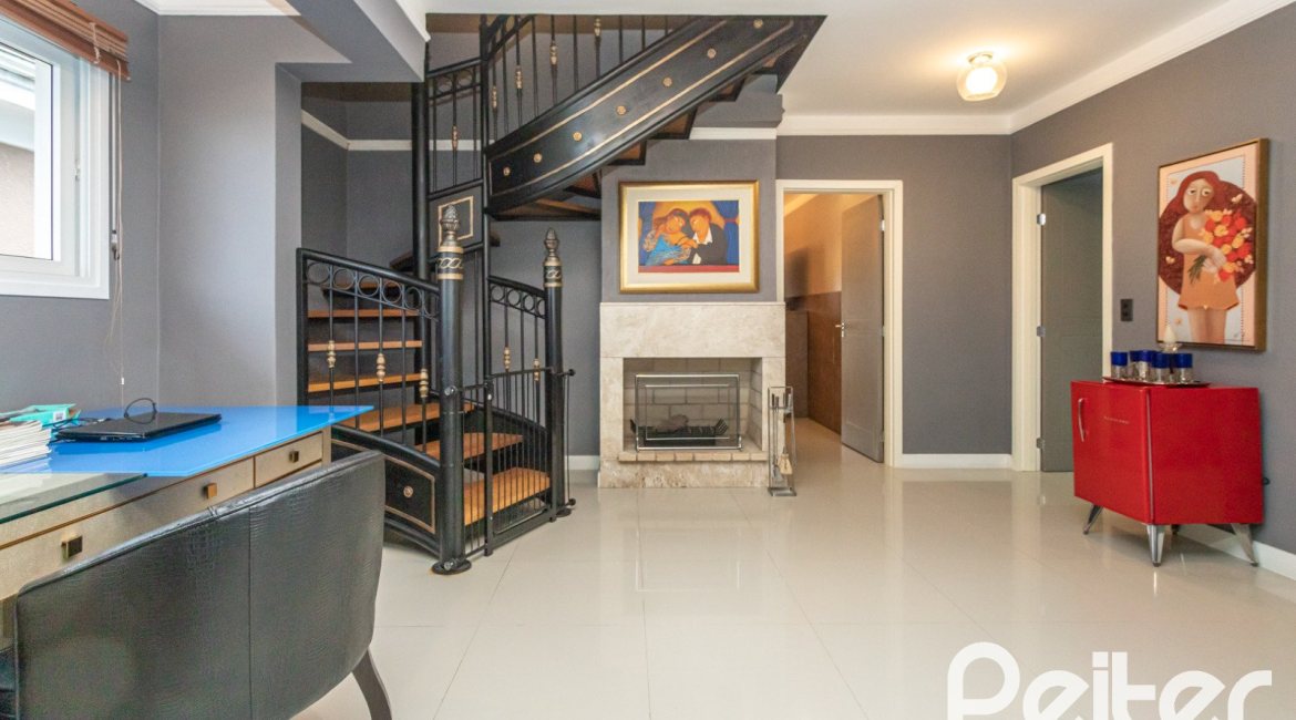 Casa em Condomínio à venda com 592m², 3 dormitórios, 3 suítes, 4 vagas, no bairro Terra Ville em PORTO ALEGRE