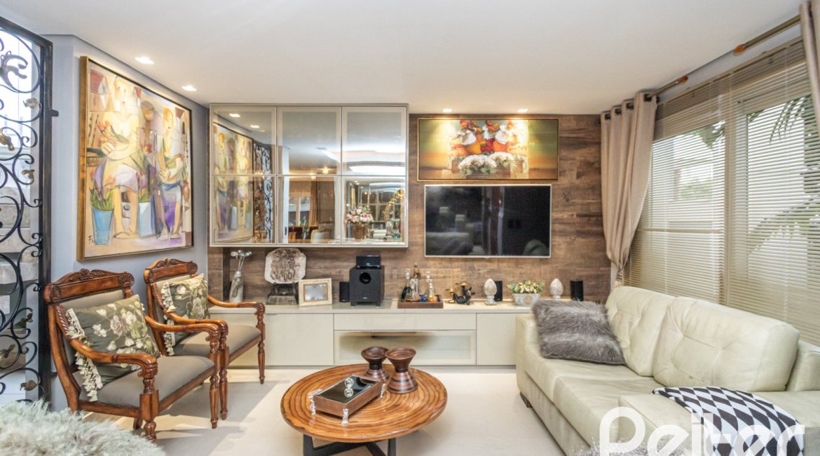 Casa em Condomínio à venda com 592m², 3 dormitórios, 3 suítes, 4 vagas, no bairro Terra Ville em PORTO ALEGRE