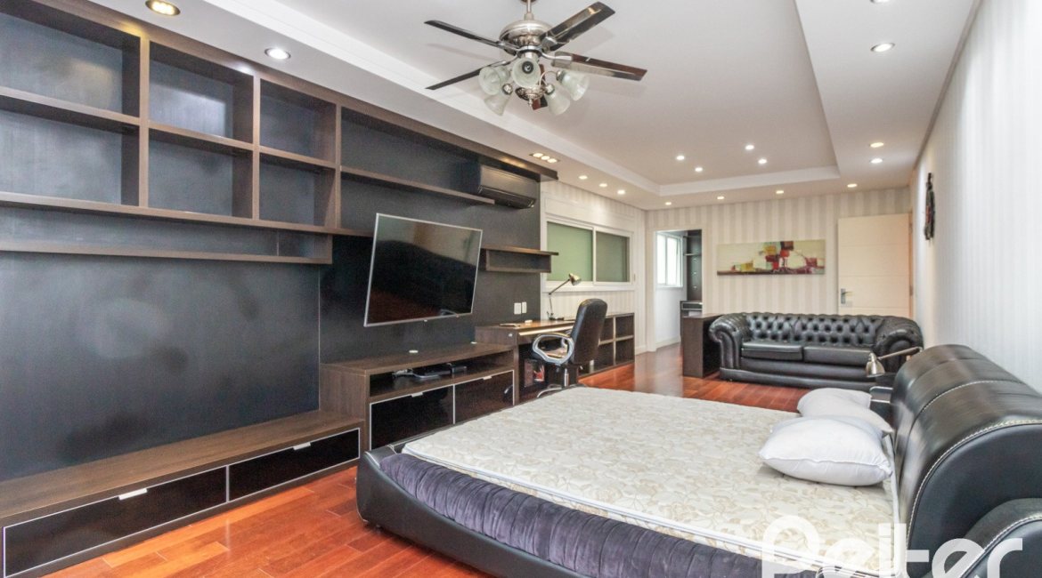 Casa em Condomínio à venda com 506m², 4 dormitórios, 4 suítes, 4 vagas, no bairro Terra Ville em Porto Alegre