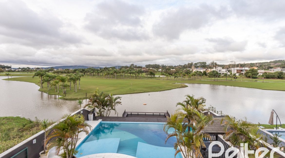 Casa em Condomínio à venda com 506m², 4 dormitórios, 4 suítes, 4 vagas, no bairro Terra Ville em Porto Alegre