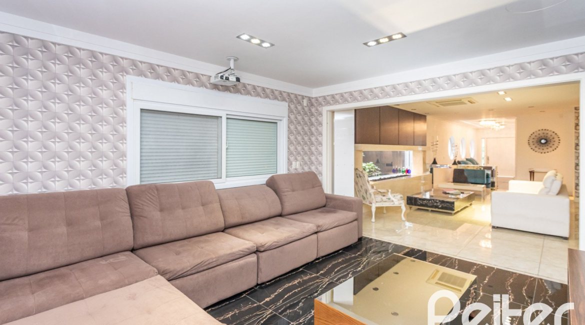 Casa em Condomínio à venda com 506m², 4 dormitórios, 4 suítes, 4 vagas, no bairro Terra Ville em Porto Alegre