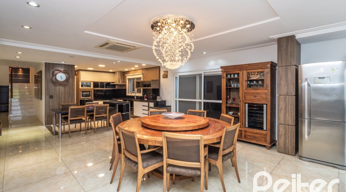 Casa em Condomínio à venda com 506m², 4 dormitórios, 4 suítes, 4 vagas, no bairro Terra Ville em Porto Alegre