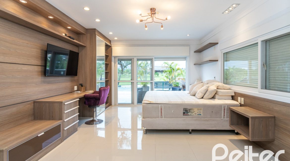 Casa em Condomínio à venda com 506m², 4 dormitórios, 4 suítes, 4 vagas, no bairro Terra Ville em Porto Alegre