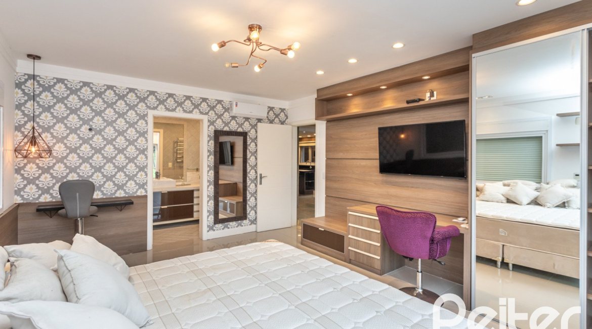 Casa em Condomínio à venda com 506m², 4 dormitórios, 4 suítes, 4 vagas, no bairro Terra Ville em Porto Alegre