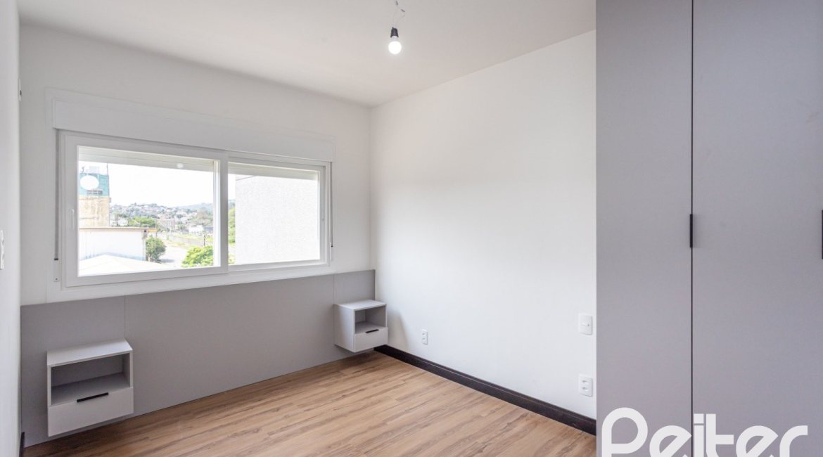 Apartamento à venda com 59m², 2 dormitórios, 1 suíte, 1 vaga, no bairro Jardim do Salso em Porto Alegre