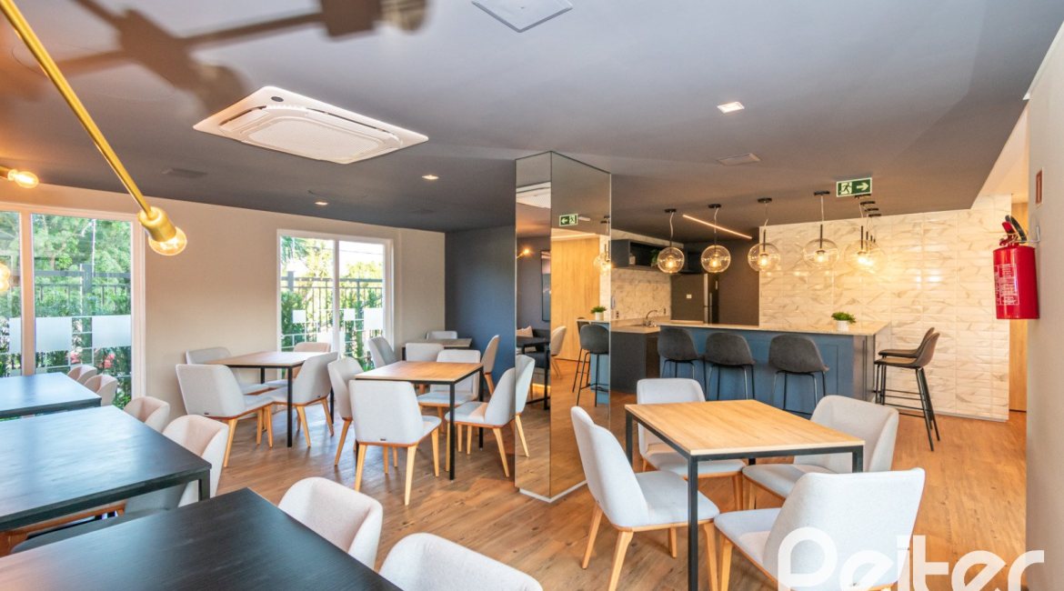 Apartamento à venda com 59m², 2 dormitórios, 1 suíte, 1 vaga, no bairro Jardim do Salso em Porto Alegre