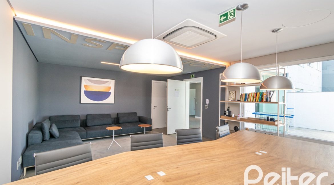 Apartamento à venda com 59m², 2 dormitórios, 1 suíte, 1 vaga, no bairro Jardim do Salso em Porto Alegre