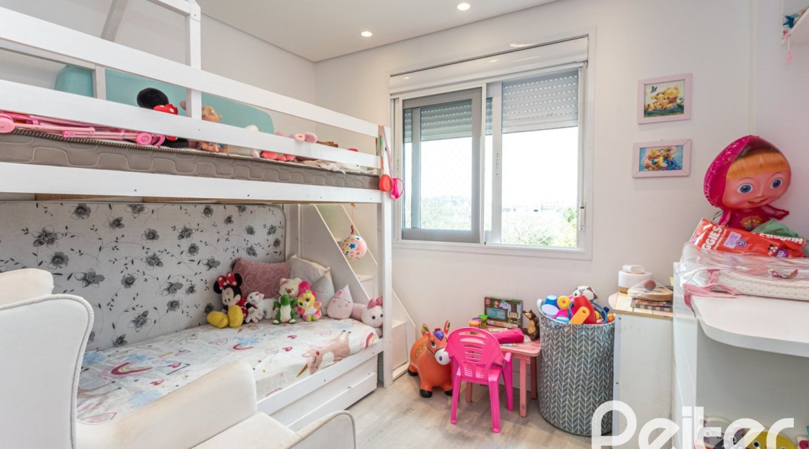 Apartamento à venda com 70m², 2 dormitórios, 1 suíte, 2 vagas, no bairro Cristal em Porto Alegre