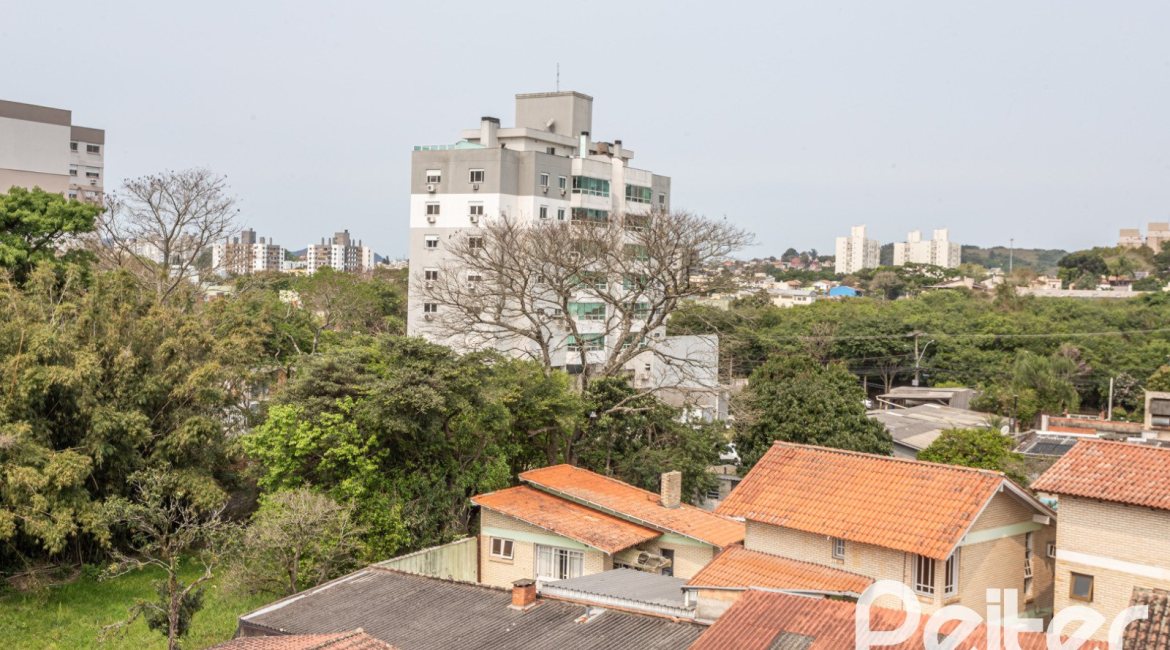 Apartamento à venda com 70m², 2 dormitórios, 1 suíte, 2 vagas, no bairro Cristal em Porto Alegre