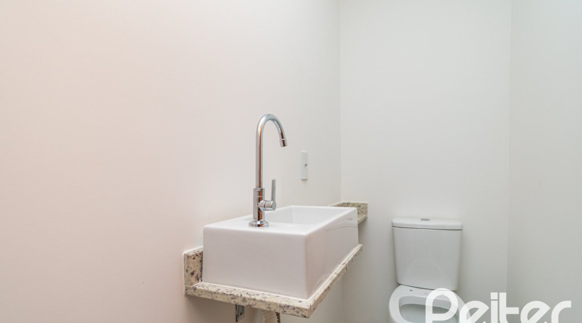 Apartamento à venda com 103m², 3 dormitórios, 1 suíte, 2 vagas, no bairro Tristeza em PORTO ALEGRE