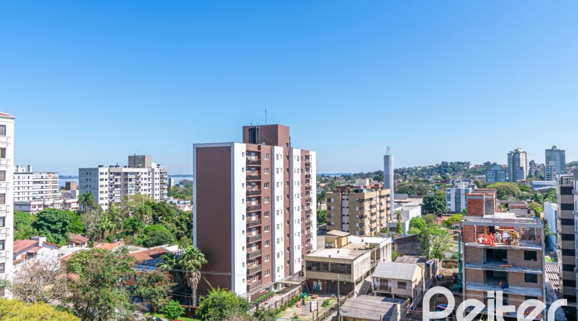 Apartamento à venda com 103m², 3 dormitórios, 1 suíte, 2 vagas, no bairro Tristeza em PORTO ALEGRE
