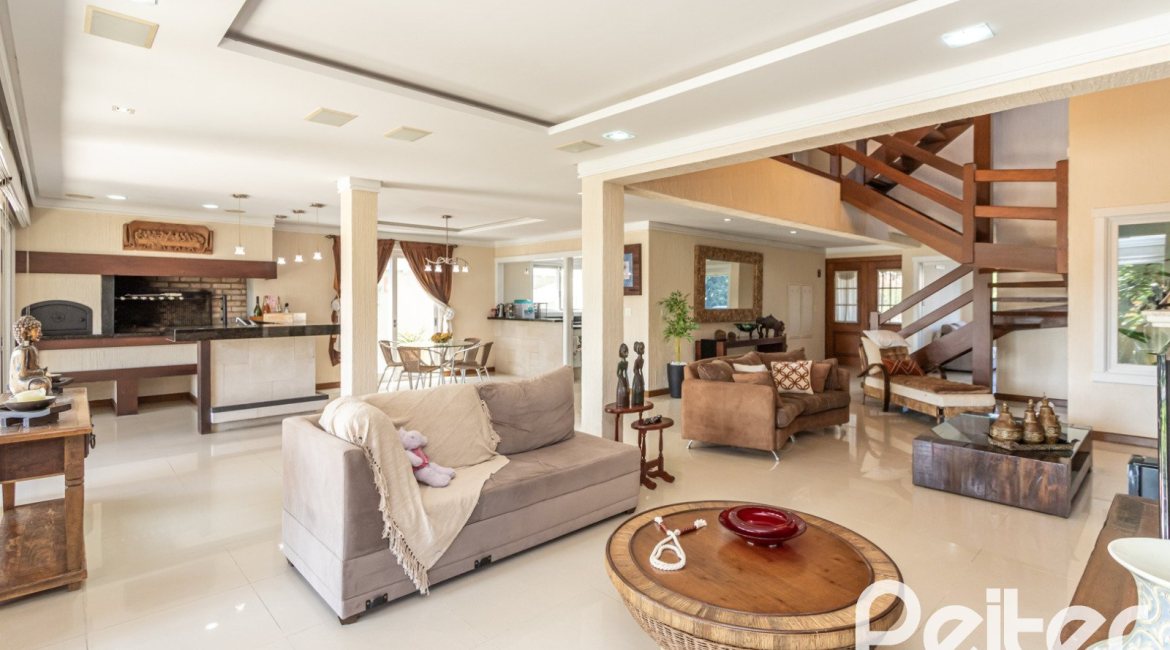 Casa em Condomínio à venda com 386m², 4 dormitórios, 4 suítes, 4 vagas, no bairro Terra Ville em PORTO ALEGRE