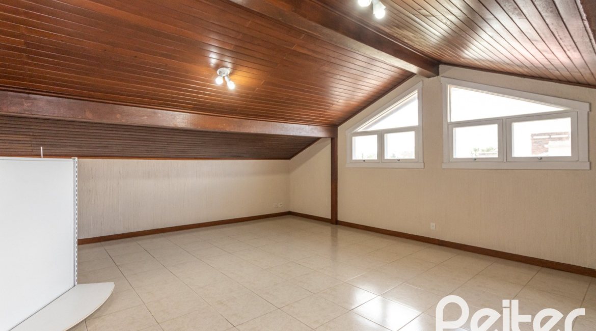 Casa em Condomínio à venda com 386m², 4 dormitórios, 4 suítes, 4 vagas, no bairro Terra Ville em PORTO ALEGRE