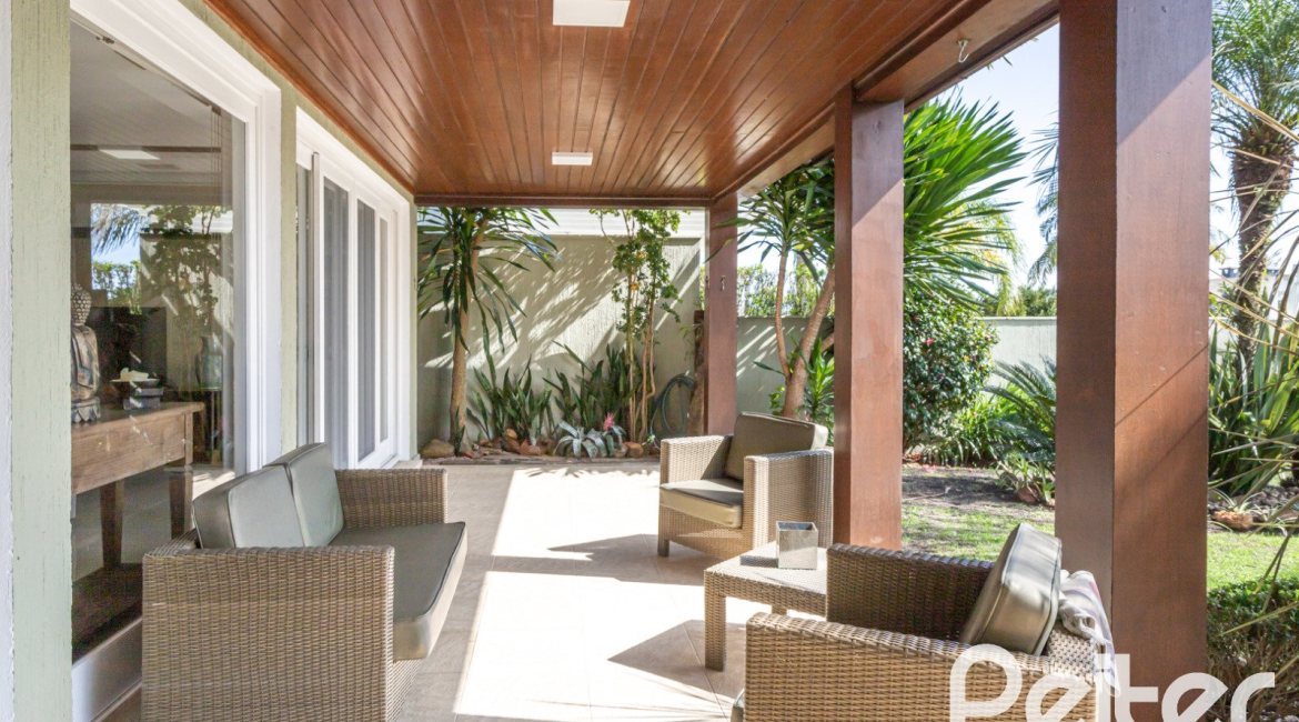 Casa em Condomínio à venda com 386m², 4 dormitórios, 4 suítes, 4 vagas, no bairro Terra Ville em PORTO ALEGRE