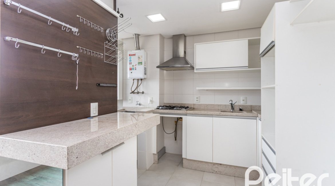 Apartamento à venda com 91m², 3 dormitórios, 1 suíte, 2 vagas, no bairro Tristeza em PORTO ALEGRE