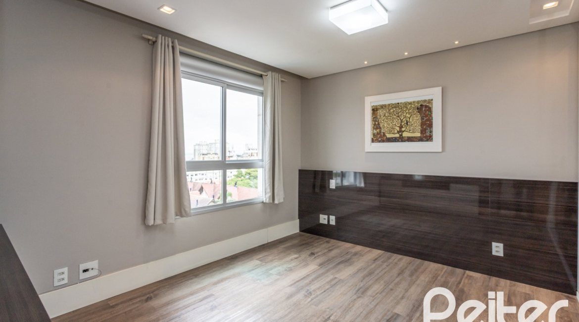 Apartamento à venda com 91m², 3 dormitórios, 1 suíte, 2 vagas, no bairro Tristeza em PORTO ALEGRE