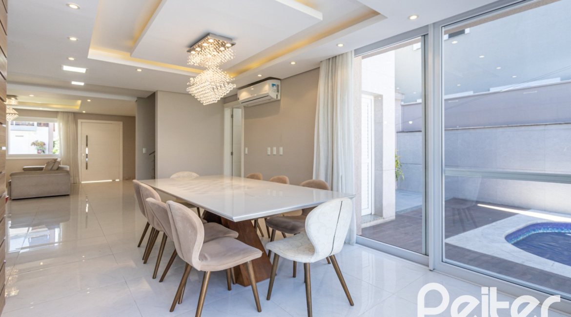 Casa em Condomínio à venda com 312m², 4 dormitórios, 4 suítes, 4 vagas, no bairro Hipica em PORTO ALEGRE