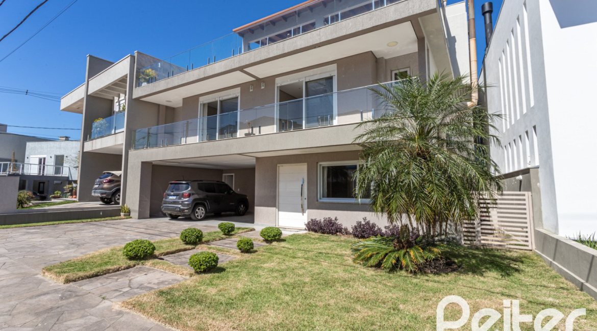 Casa em Condomínio à venda com 312m², 4 dormitórios, 4 suítes, 4 vagas, no bairro Hipica em PORTO ALEGRE