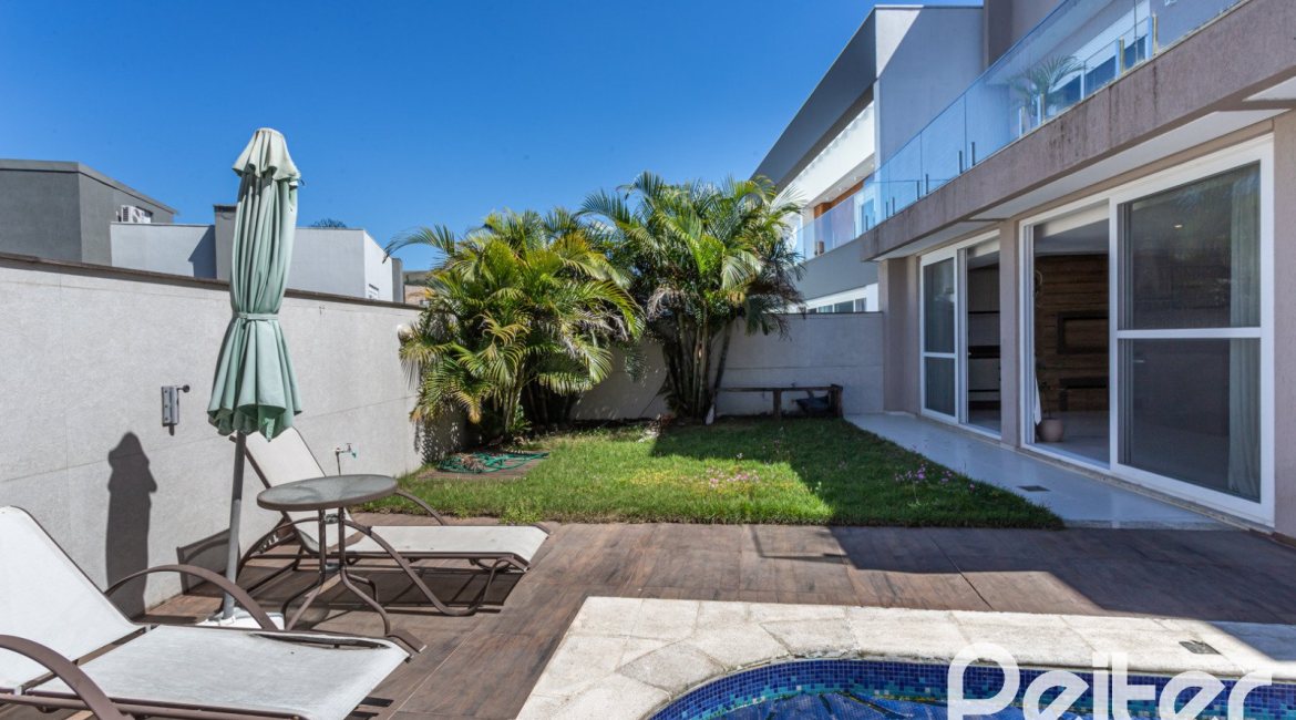 Casa em Condomínio à venda com 312m², 4 dormitórios, 4 suítes, 4 vagas, no bairro Hipica em PORTO ALEGRE