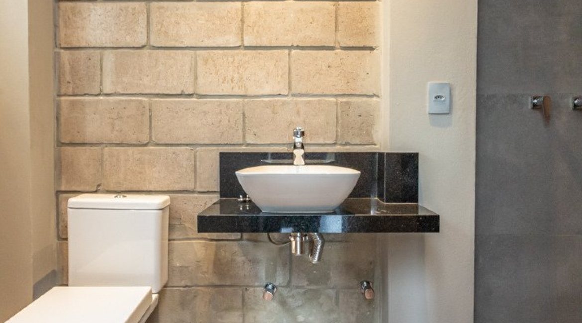  à venda, no bairro  em 