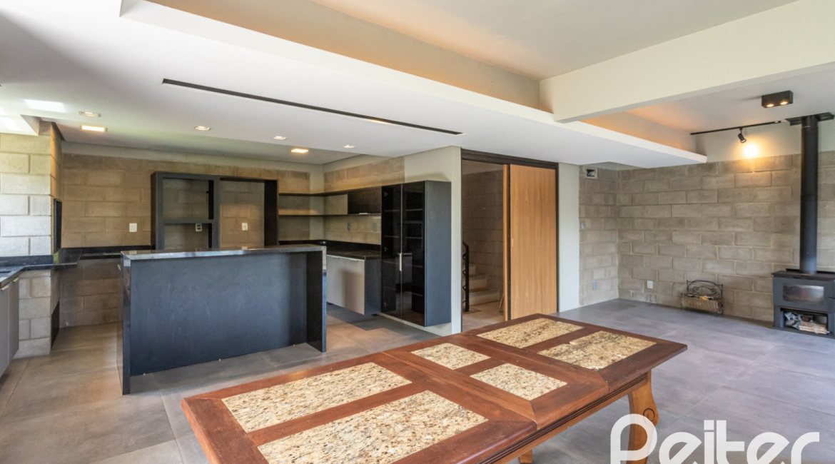  à venda, no bairro  em 