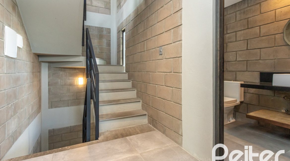  à venda, no bairro  em 