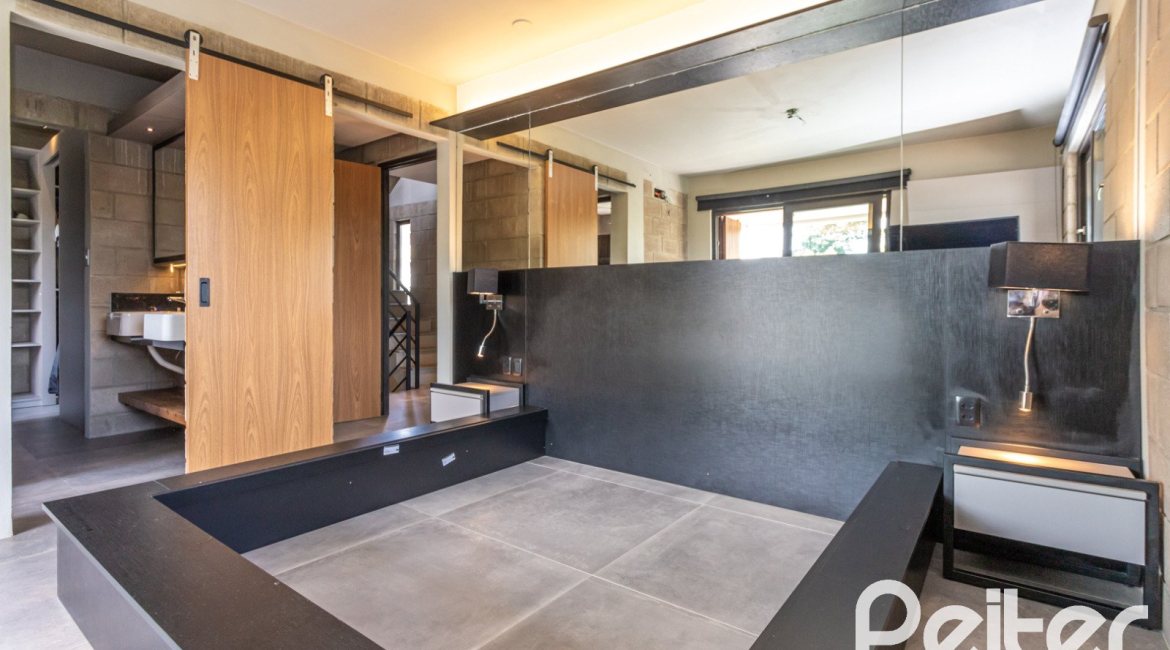  à venda, no bairro  em 