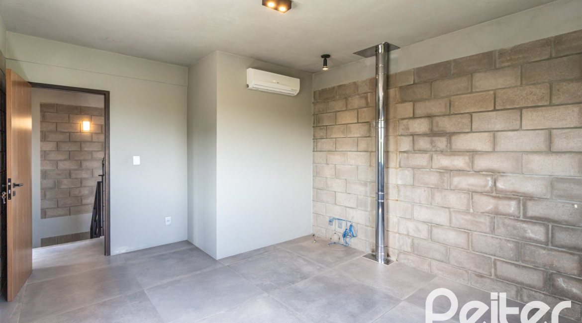  à venda, no bairro  em 