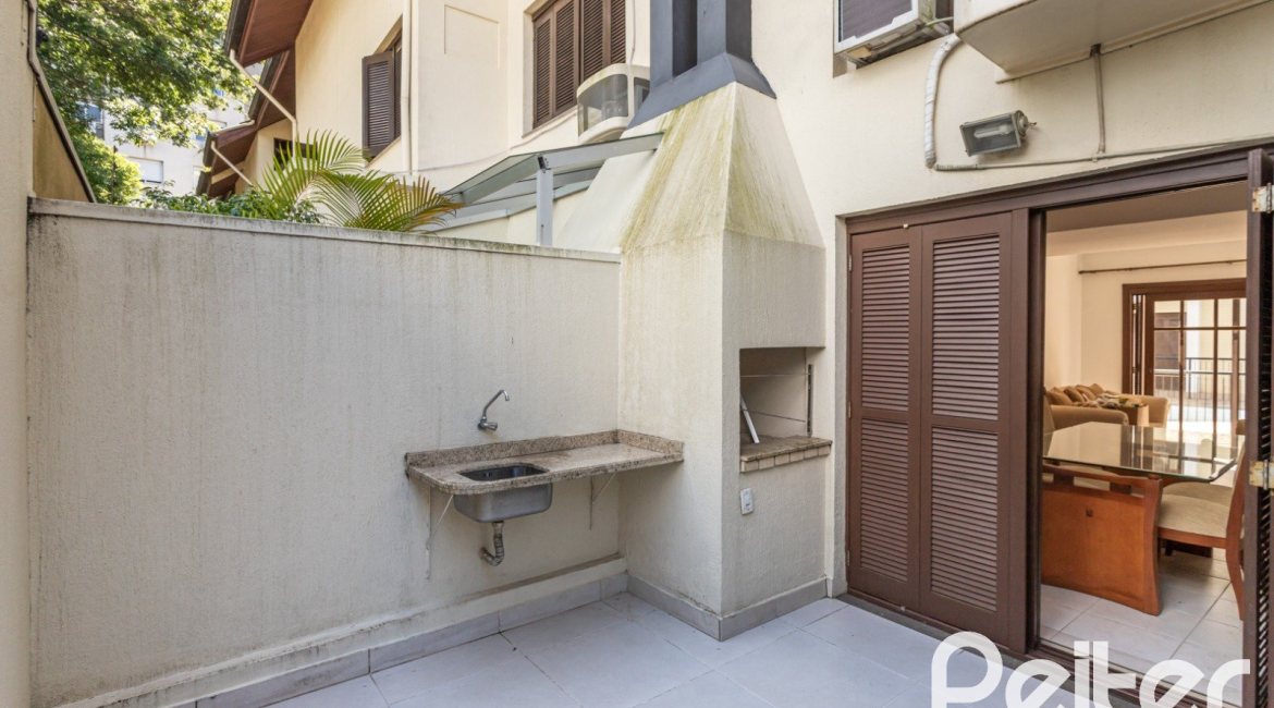  à venda, no bairro  em 