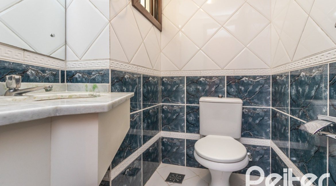  à venda, no bairro  em 