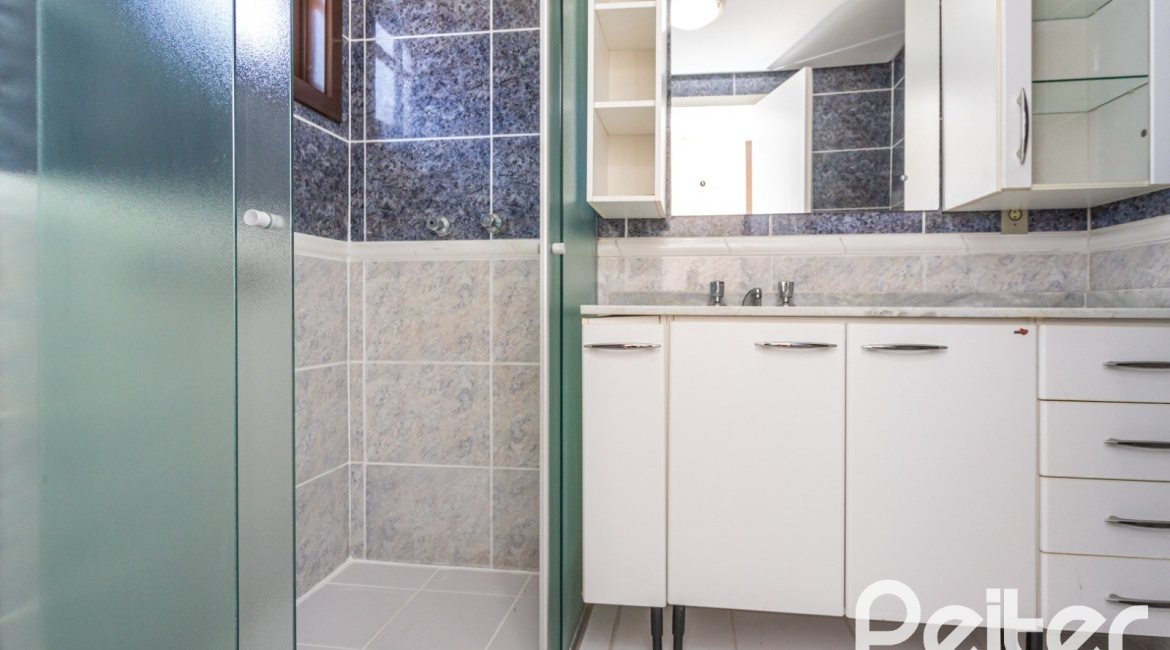  à venda, no bairro  em 