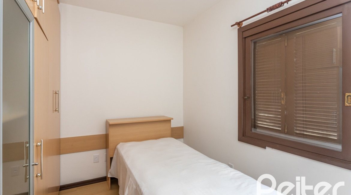  à venda, no bairro  em 