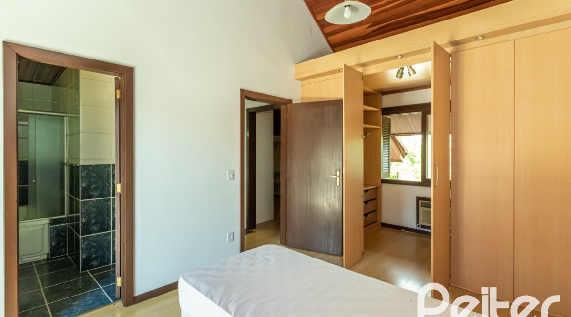  à venda, no bairro  em 