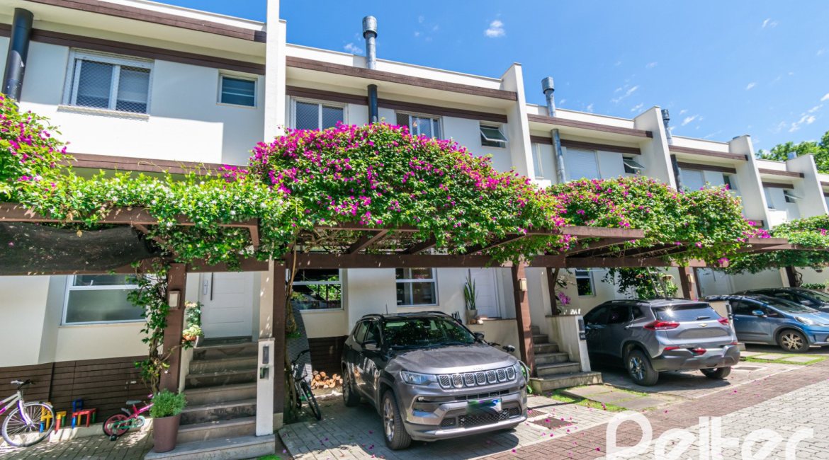 Casa em Condomínio à venda com 167m², 3 dormitórios, 1 suíte, 2 vagas, no bairro Ipanema em PORTO ALEGRE
