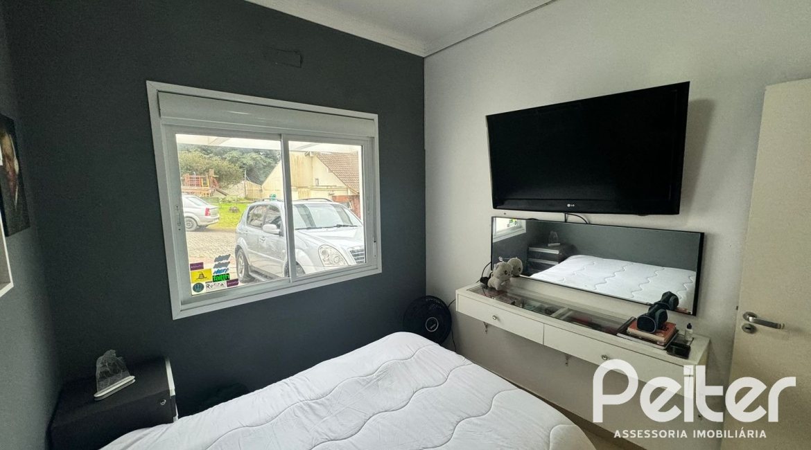 Casa em Condomínio à venda com 150m², 4 dormitórios, 1 suíte, 2 vagas, no bairro Ipanema em PORTO ALEGRE