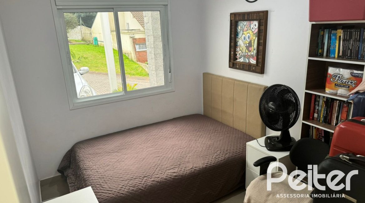 Casa em Condomínio à venda com 150m², 4 dormitórios, 1 suíte, 2 vagas, no bairro Ipanema em PORTO ALEGRE