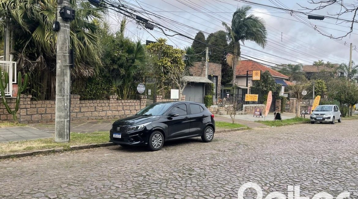Terreno à venda com 439m², no bairro Tristeza em Porto Alegre