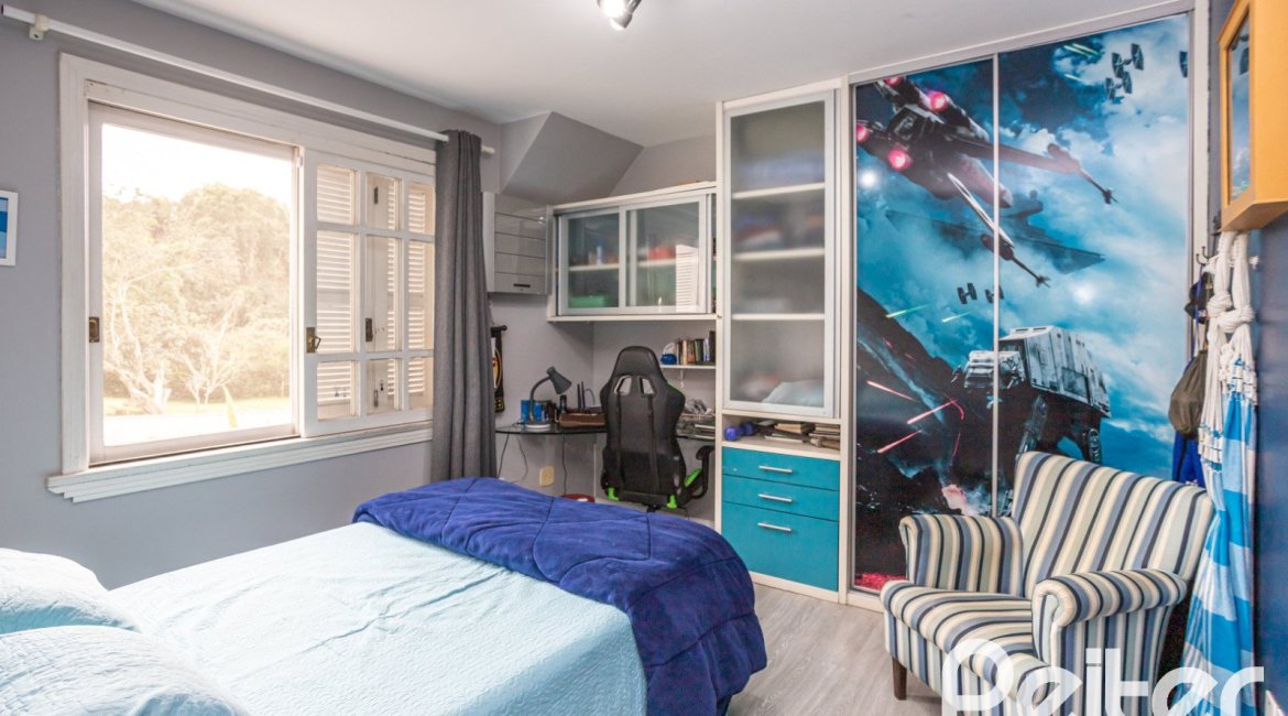 Casa em Condomínio à venda com 330m², 3 dormitórios, 1 suíte, 4 vagas, no bairro Jardim Isabel em Porto Alegre