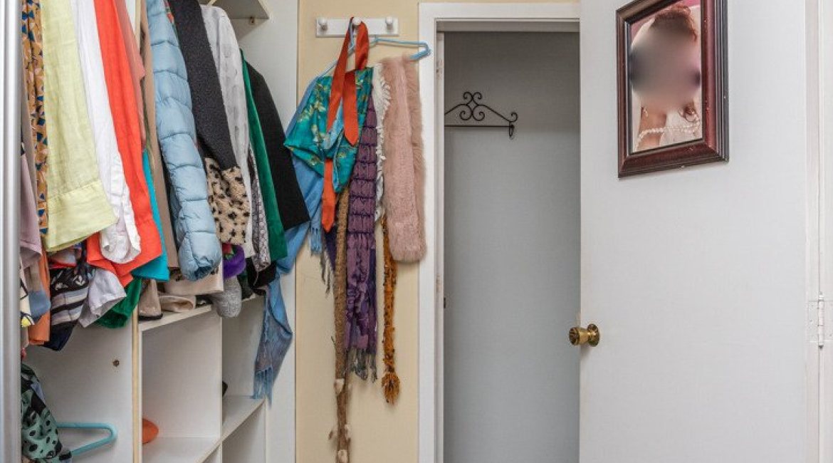 Casa em Condomínio à venda com 330m², 3 dormitórios, 1 suíte, 4 vagas, no bairro Jardim Isabel em Porto Alegre