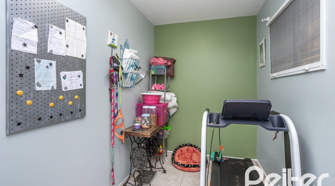 Casa em Condomínio à venda com 330m², 3 dormitórios, 1 suíte, 4 vagas, no bairro Jardim Isabel em Porto Alegre