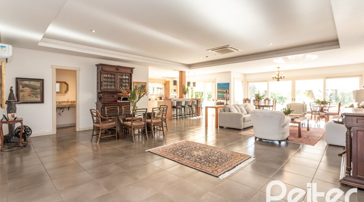 Casa em Condomínio à venda com 276m², 2 dormitórios, 2 suítes, 2 vagas, no bairro Terra Ville em PORTO ALEGRE