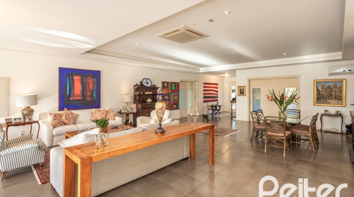 Casa em Condomínio à venda com 276m², 2 dormitórios, 2 suítes, 2 vagas, no bairro Terra Ville em PORTO ALEGRE