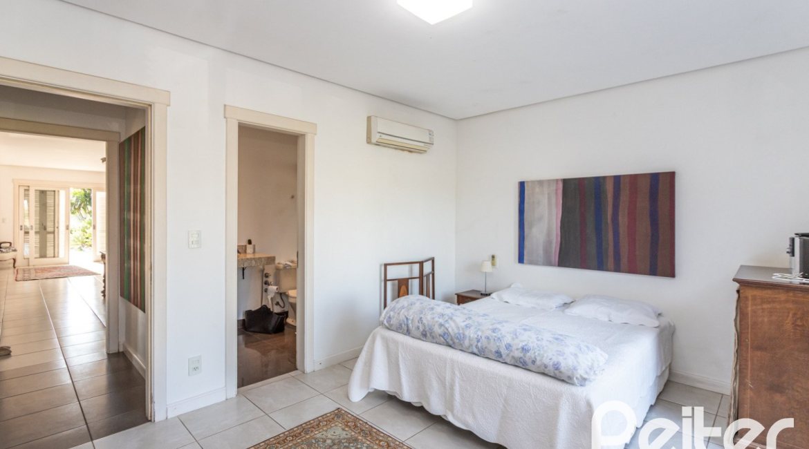 Casa em Condomínio à venda com 276m², 2 dormitórios, 2 suítes, 2 vagas, no bairro Terra Ville em PORTO ALEGRE