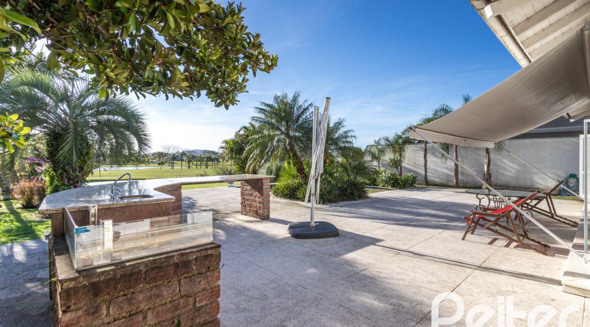 Casa em Condomínio à venda com 276m², 2 dormitórios, 2 suítes, 2 vagas, no bairro Terra Ville em PORTO ALEGRE