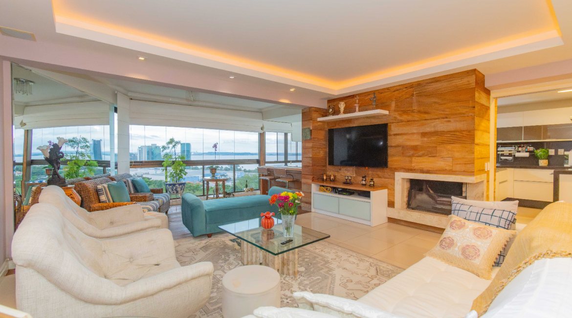 Apartamento à venda com 206m², 3 dormitórios, 3 suítes, 3 vagas, no bairro Cristal em PORTO ALEGRE