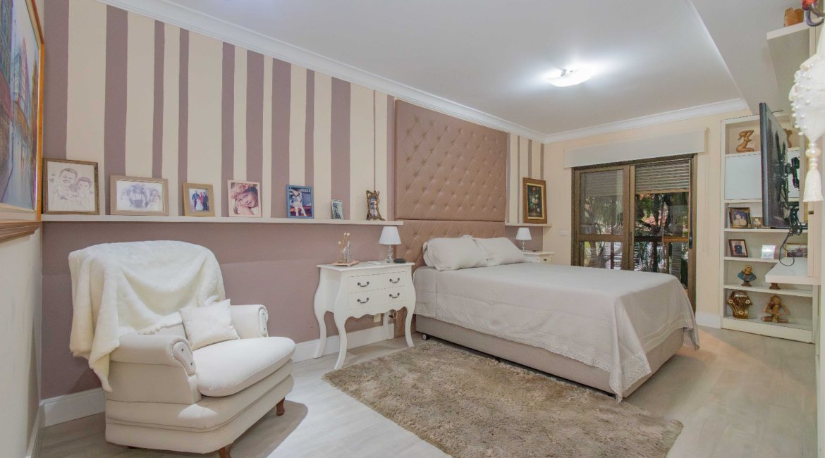Apartamento à venda com 206m², 3 dormitórios, 3 suítes, 3 vagas, no bairro Cristal em PORTO ALEGRE