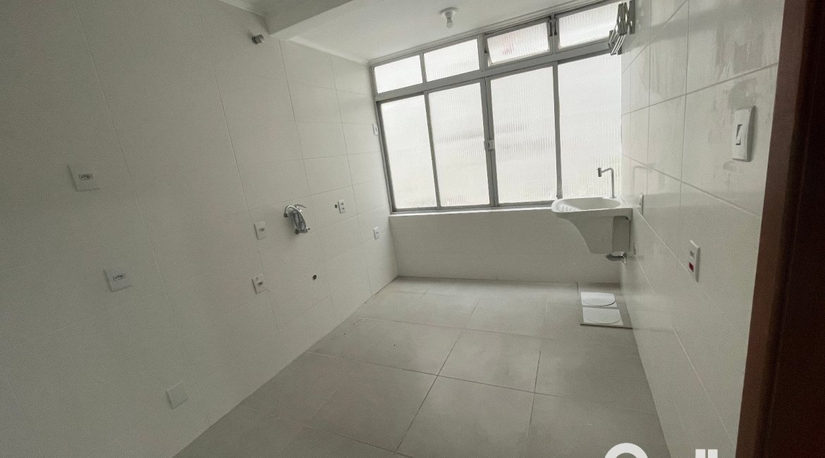 Apartamento à venda com 68m², 2 dormitórios, no bairro Menino Deus em Porto Alegre