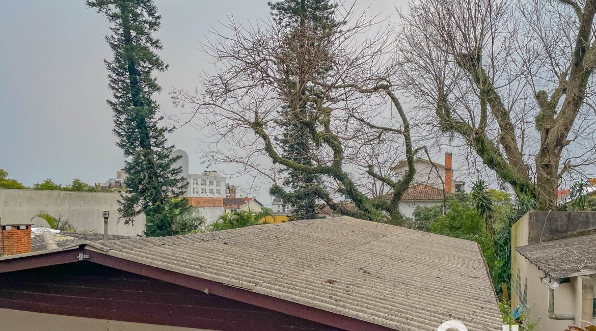 Terreno à venda com 412m², no bairro Tristeza em Porto Alegre