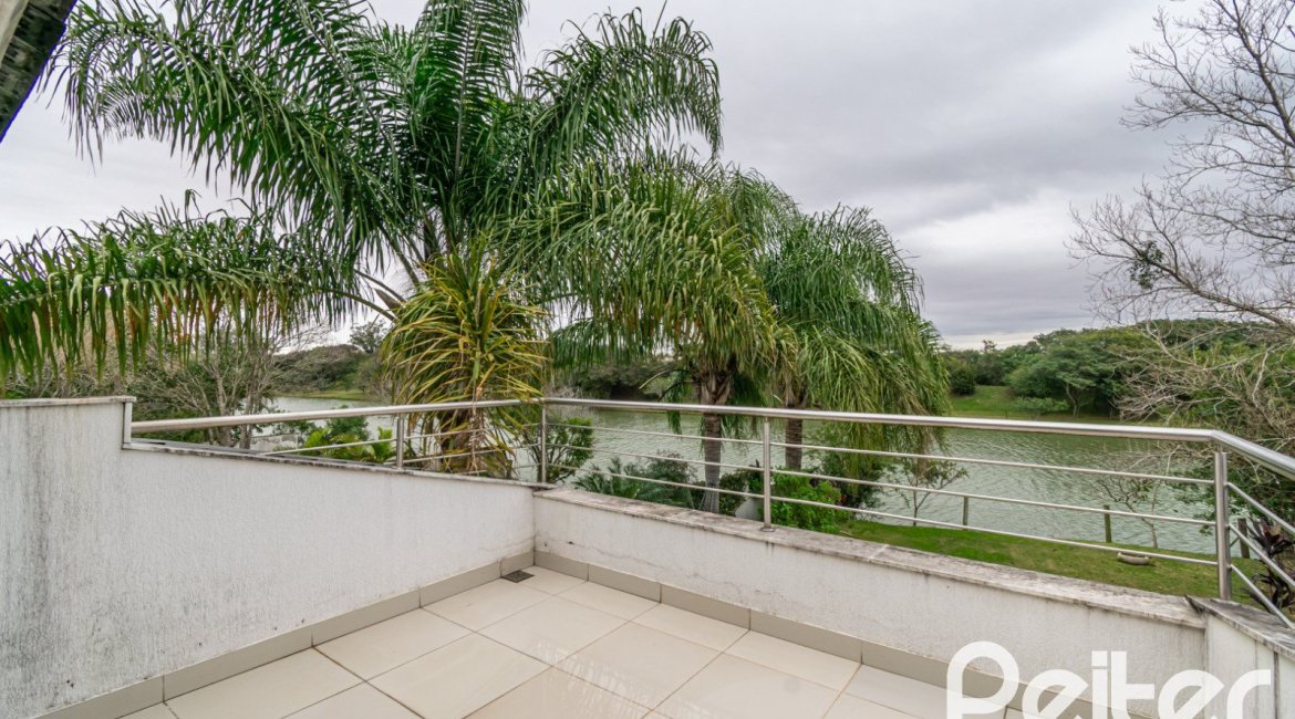 Casa em Condomínio à venda com 333m², 3 dormitórios, 3 suítes, 4 vagas, no bairro Terra Ville em PORTO ALEGRE